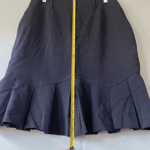 A. Byer Pencil skirt, with ruffle hem, black, Size 11 - Picture 14 of 14